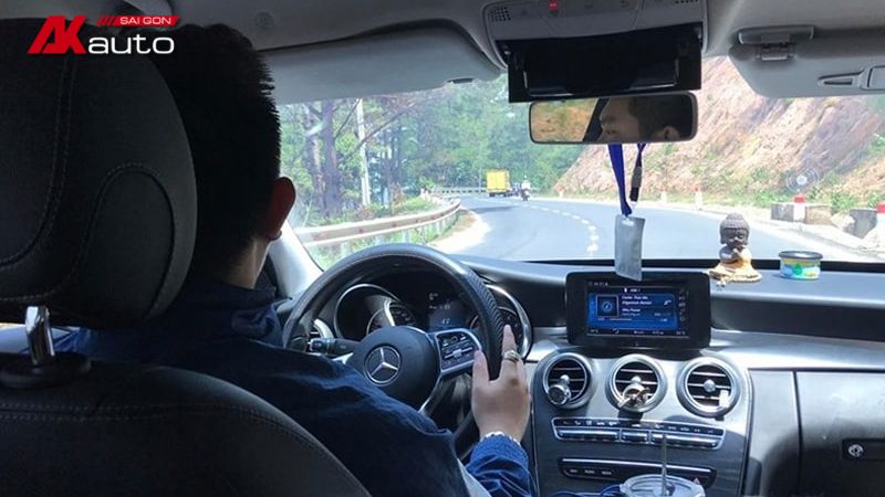 Lựa chọn thời điểm mát trời để lái xe thoải mái hơn