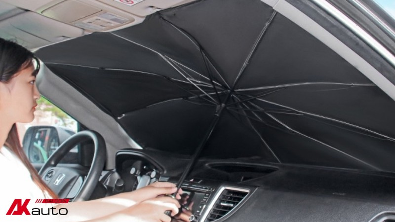 Ô che nắng kính lái ô tô