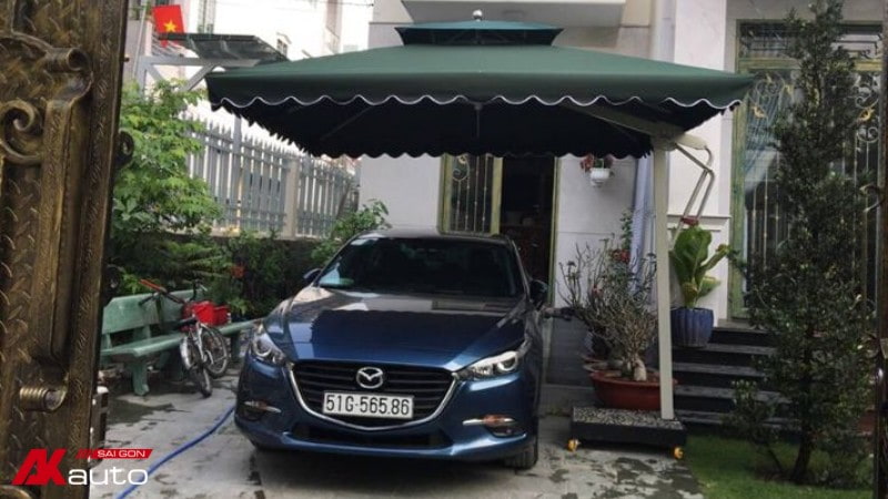 Ô che nắng ô tô ngoài trời