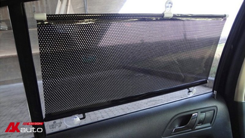 Rèm che nắng ô tô có hít nam châm