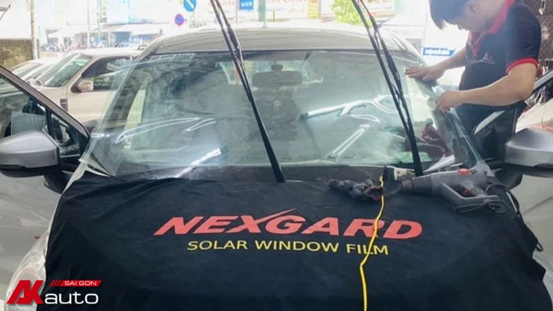 Phim cách nhiệt Nexgard giúp chống nóng tốt hơn cho ô tô