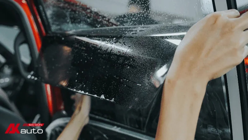 Đại lý phim cách nhiệt FSK chính hãng sẽ cung cấp chế độ bảo hành uy tín cho khách hàng