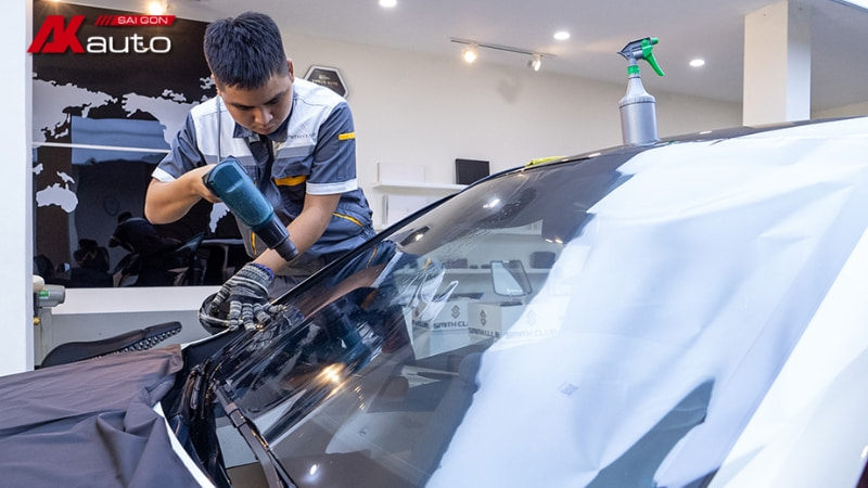 Địa chỉ dán phim cách nhiệt Smith Club uy tín