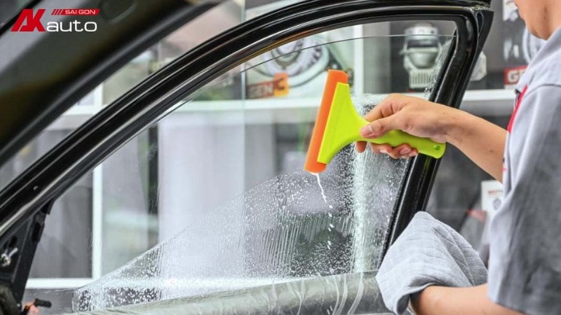 Khách hàng ưu tiên lựa chọn đại lý phân phối phim Solarzone chính hãng để được bảo hành uy tín