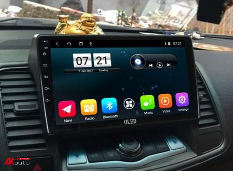 Màn hình ô tô Oled sở hữu thiết kế đẹp mặt, hiển thị sắc nét