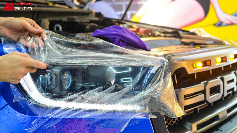 Nhờ lớp phủ topcoat cao cấp, PPF Inmax có khả năng phục hồi vết xước