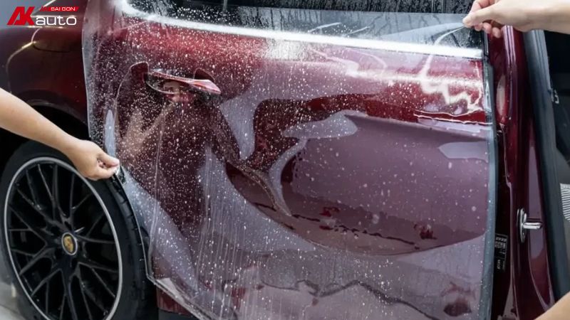 PPF Inmax giúp bề mặt sơn xe ô tô hạn chế trầy xước