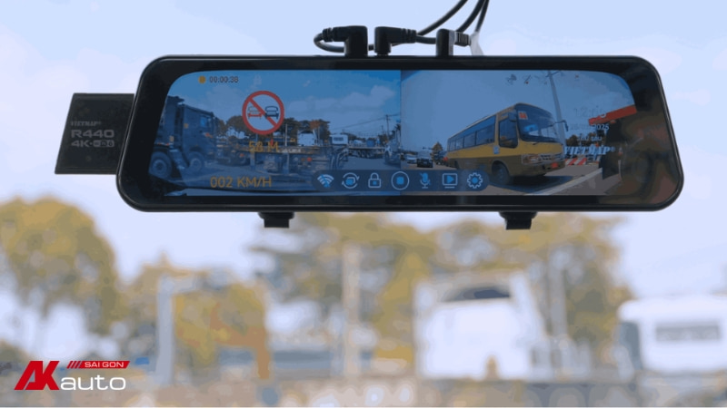 Camera hành trình gương Vietmap R440
