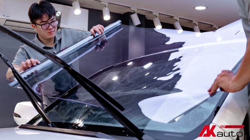 Dán phim 3M IR70 chính hãng tại AKauto