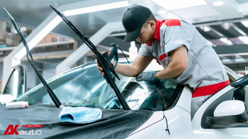 Dán phim cách nhiệt 3M CR BLK 50 chính hãng tại AKauto