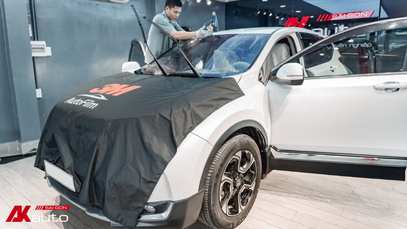 Khách hàng ưu tiên chọn mã phim cách nhiệt trong suốt cao để tránh cản trở tầm nhìn