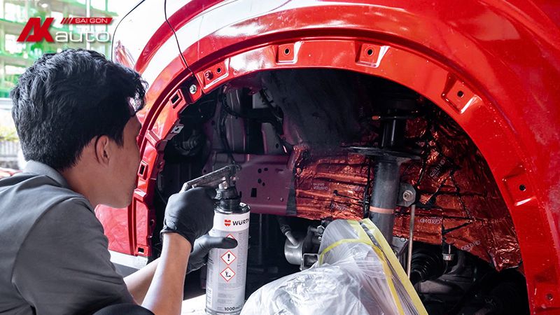 Chọn đơn vị thi công cách âm chống ồn ô tô uy tín