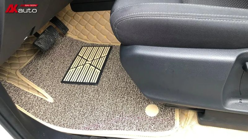 Kinh nghiệm chọn thảm lót sàn ô tô chống ồn phù hợp