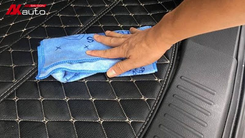 Mẹo vệ sinh và bảo quản thảm lót sàn Kia Rio