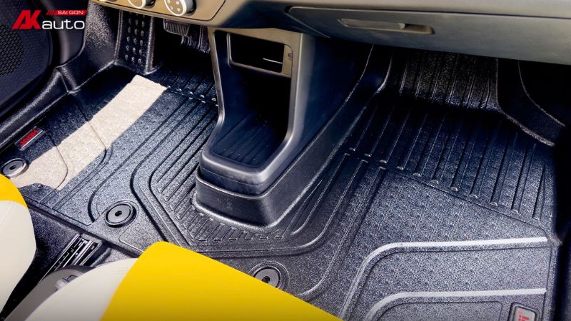 Thảm lót sàn Huvi là thảm ô tô cao cấp giúp bảo vệ sàn xe