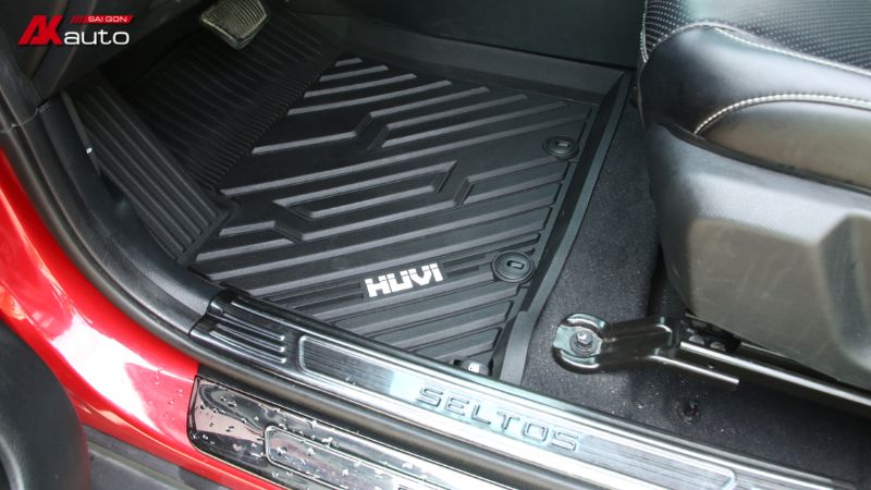 Thảm lót sàn Kia Seltos thương hiệu Huvi bền đẹp, chuẩn form