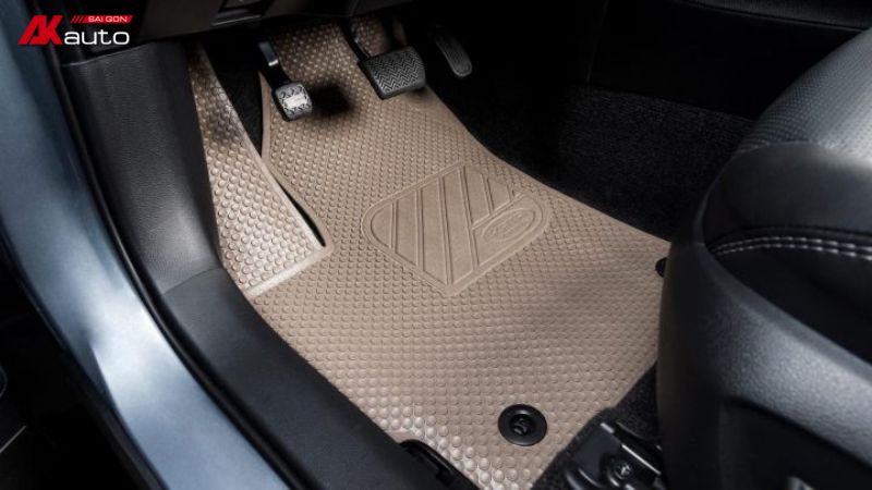Thảm lót sàn ô tô cao su