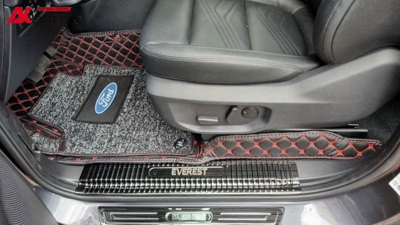Cách chọn thảm trải sàn đúng cho xe Ford Everest