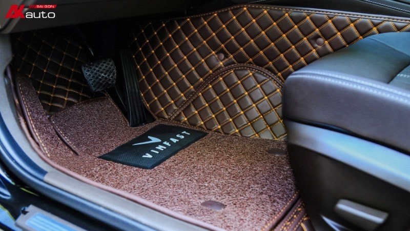 Thảm 360 làm từ da PU lót sàn ô tô Vinfast Lux A2.0