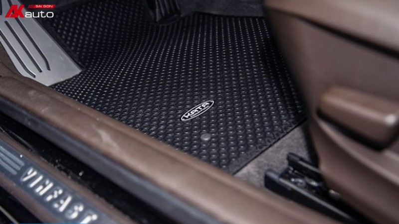 Thảm nhựa tấm lót sàn VF8 vừa đẹp mắt vừa dễ làm sạch