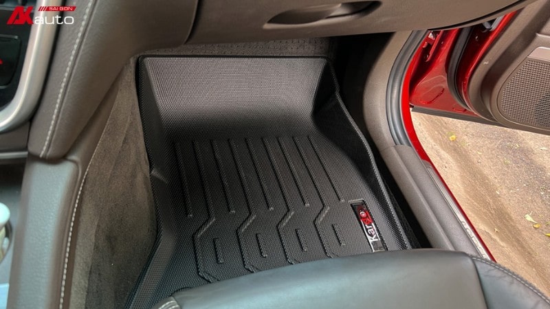 Thảm nhựa TPE lót sàn Vinfast Lux A2.0 thương hiệu Kardo