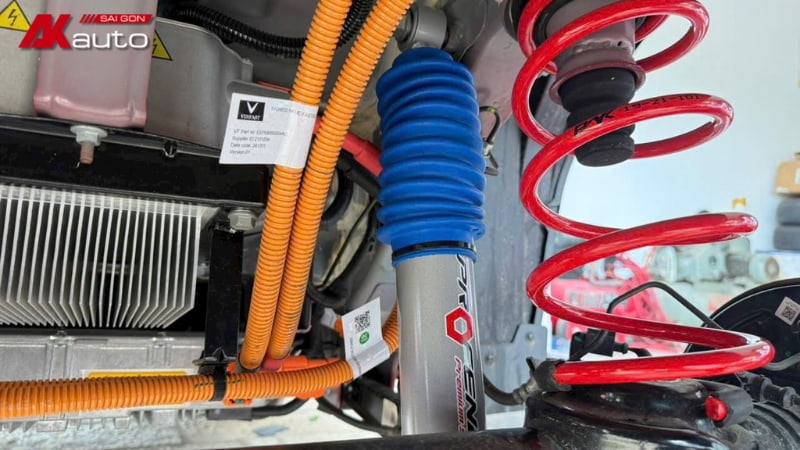 Phuộc Profender cho xe VinFast VF3