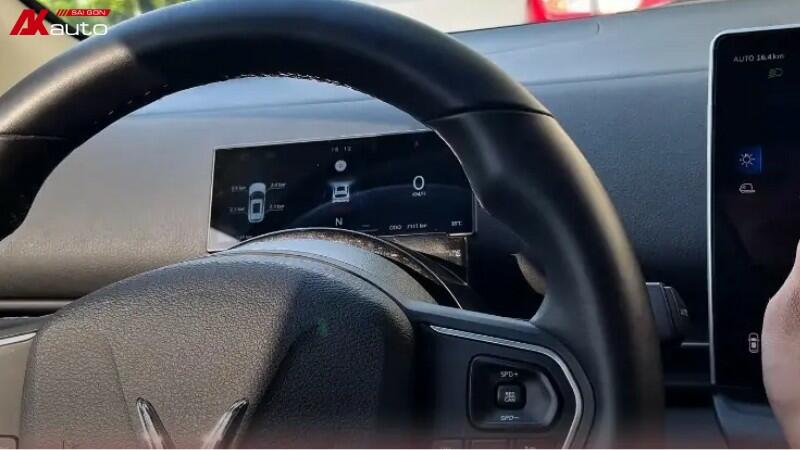 Màn hình ODO VinFast Limo Green hiển thị thông tin cảm biến áp suất lốp