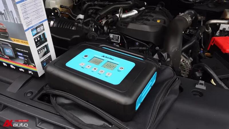 Sạc kích bình và bơm lốp đa năng Ace Plus A385 hỗ trợ kích bình ắc quy nhanh chóng