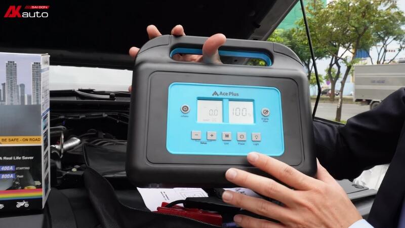 Sạc kích bình và bơm lốp đa năng Ace Plus A385 sở hữu màn hình hiển thị Dual LCD