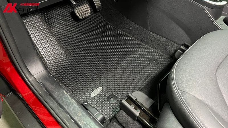 Thảm trải sàn Kata làm từ chất liệu nhựa cao cấp