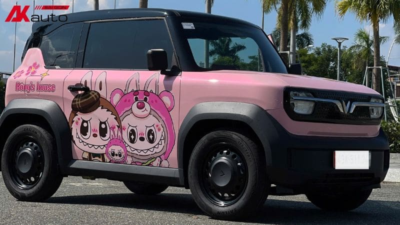 Tem dán Labubu dễ thương cho VF3 hồng