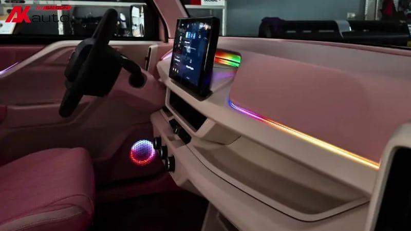 Led nội thất cho xe VF3 hồng