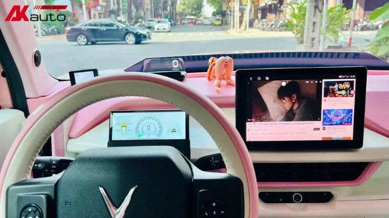 VF3 hồng độ màn hình android thông minh