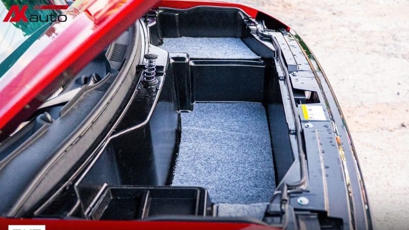 Độ cốp trước capo cho Vinfast VF3 đỏ