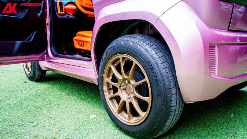 VF3 tím độ mâm tăng thêm phần nổi bật cho chiếc xe