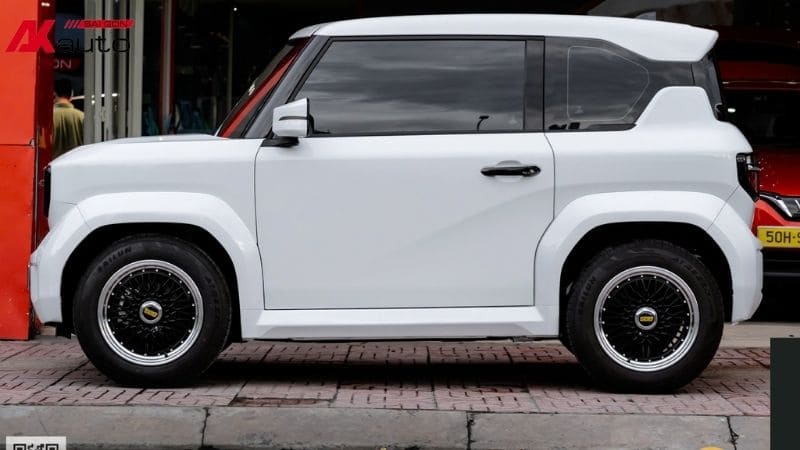 Lên bộ mâm thể thao cho Vinfast VF3 trắng