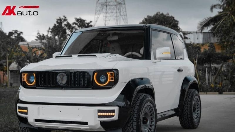 Xe VF3 trắng thay đổi diện mạo khi độ mặt calang