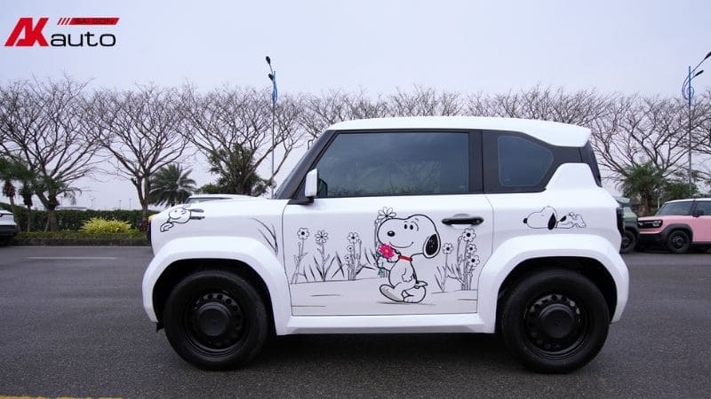 Mẫu VF3 trắng độ phong cách dễ thương