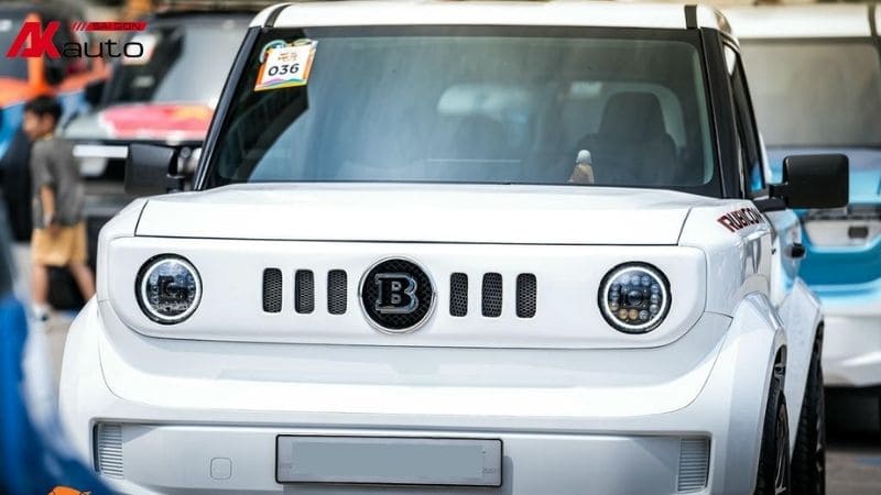 Mẫu độ Vinfast VF3 trắng đẹp theo G63 sang trọng