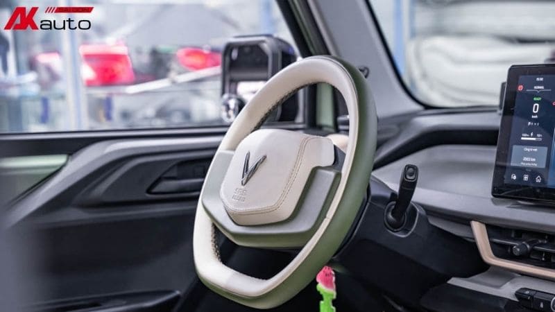 Bọc da vô lăng phối màu tăng tính thẩm mỹ