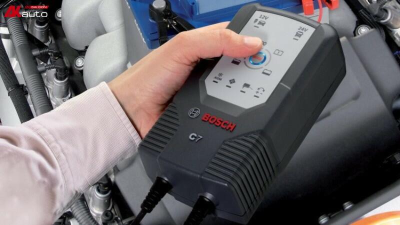 Bộ sạc kích bình ô tô Bosch