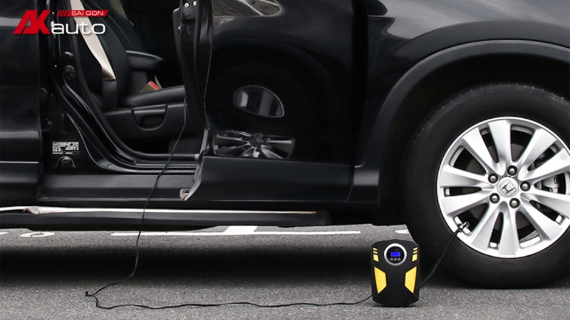 Bơm lốp ô tô điện cắm nguồn tẩu thuốc 12V