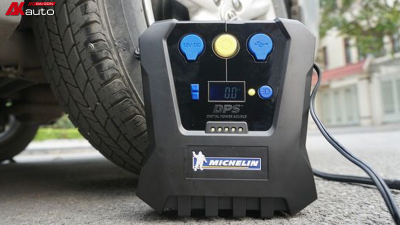 Máy bơm lốp ô tô Michelin 12266 12V