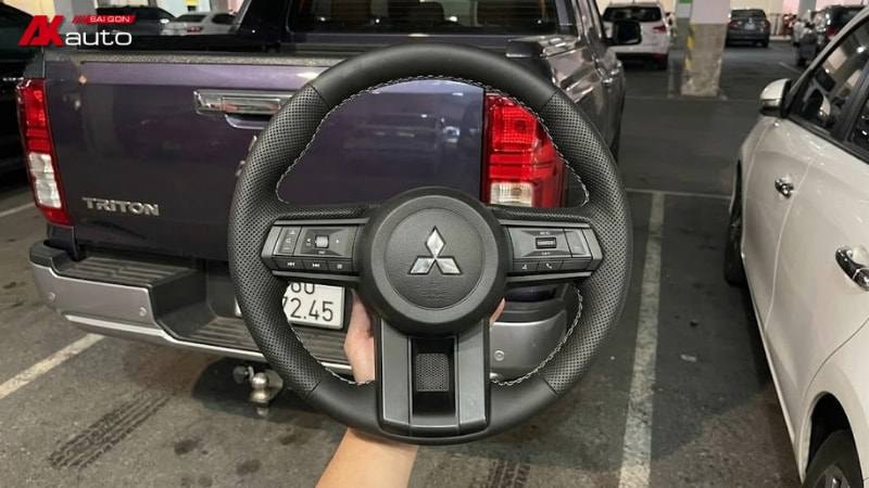 Kinh nghiệm khâu vô lăng Mitsubishi Destinator cần biết