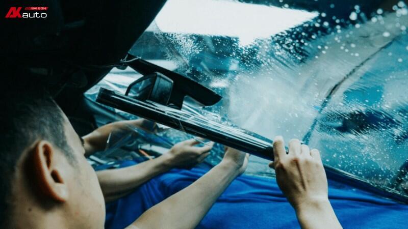 Dán phim cách nhiệt Rayno cho xe Destinator