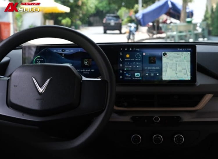 Màn hình đôi Bravigo DuoMax VF3 chạy song song Android và VinFast OS