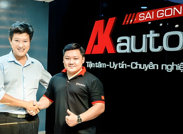 Sự hợp tác thân tình giữa ông Trần Phú Quý (đại diện AKauto) và đối tác Wurth